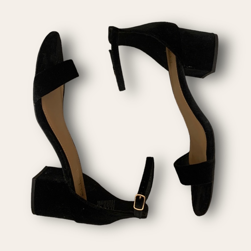 Black velvet heels